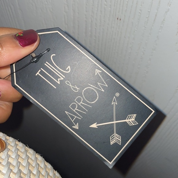 Round Rattan Purse - Picture 4 of 4